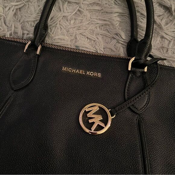 Michael Kors Bag - Picture 8 of 8